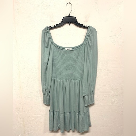 NWOT BB DAKOTA | Let's Go Crazy Smocked Dress In Sea Mist Long Sleeve M - Picture 5 of 5